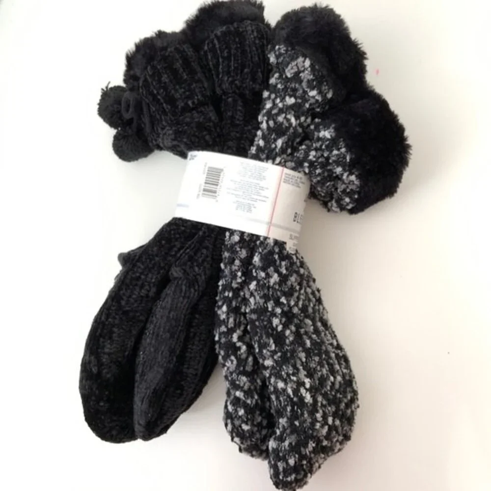 Jane and Bleecker Socks Women Size 4-10 Black Pom Pom Slipper Socks 2 pk